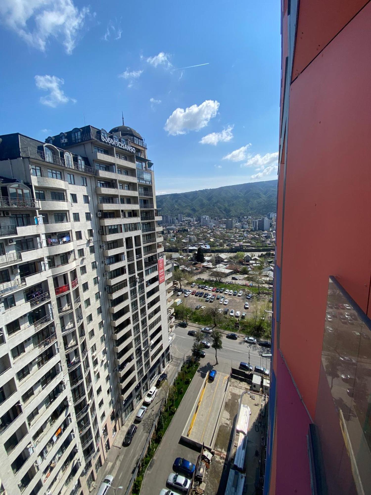 Tbilisi Hilton Apartment Eksteriør bilde