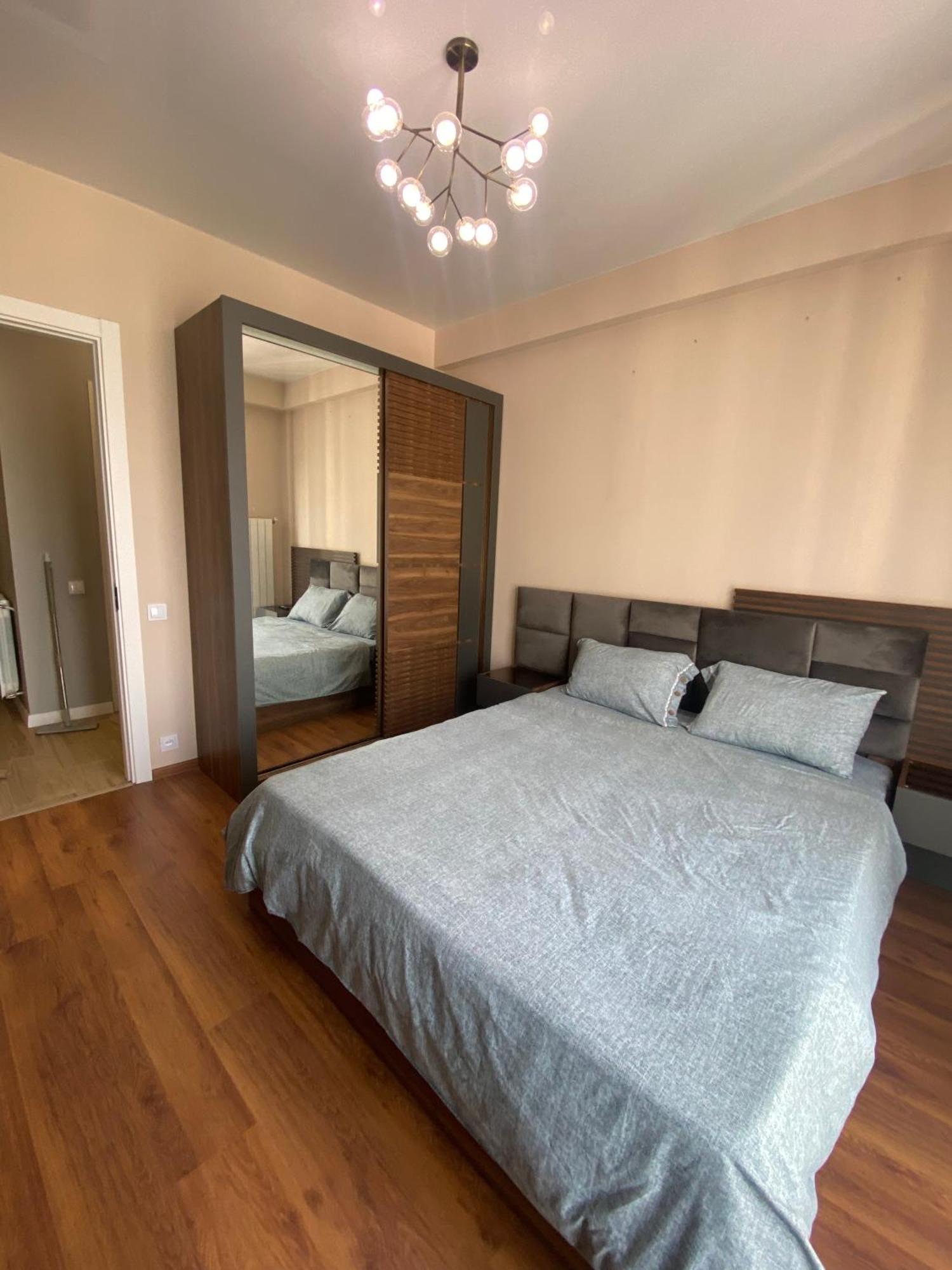 Tbilisi Hilton Apartment Eksteriør bilde