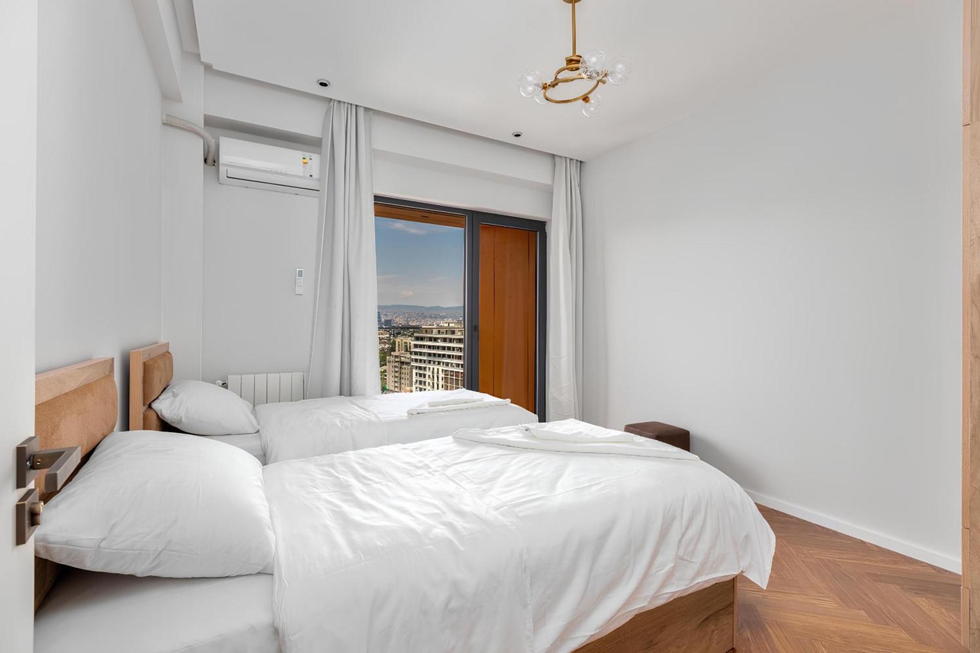 Tbilisi Hilton Apartment Eksteriør bilde
